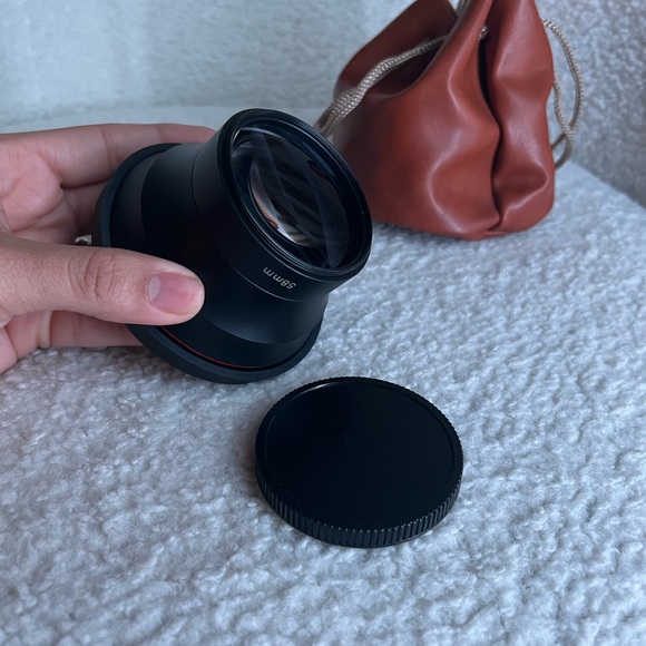 NEEWER 58MM 0.43X Professional Wide Angle Lens Macro - Picture 3 of 9